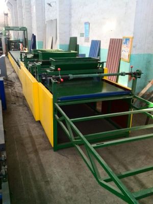 آلة تصنيع بلاط الموجات الملونة من القش ، عكس في مرحلة تشغيل تكنولوجيا