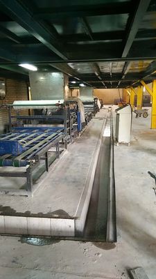 آلة ألواح القش عالية القوة مع سمك لوح قابل للتعديل من 2 إلى 60 ملم