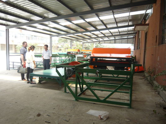 آلة تشكيل لفائف بلاط السقف من النوع شبه الأوتوماتيكي مع نظام هيدروليكي هوائي