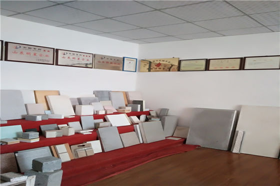 آلات مواد البناء الخزف الزجاج بلاط السقف آلة تشكيل الرقائق