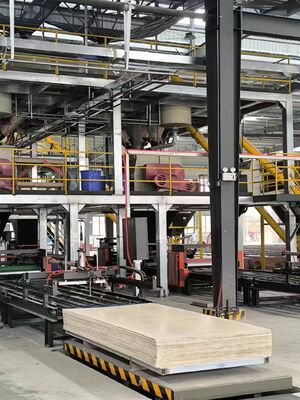 آلة تشكيل ألواح الجدران المجهزة بخط إنتاج لوح دعم عزل XPS