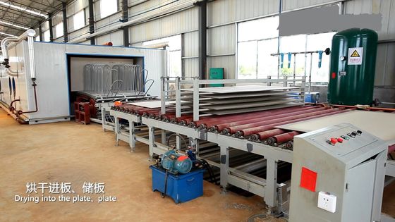 آلة مقاومة للحريق للألياف الأسمنتية باللون الأبيض وآلة ألواح الجدران الخارجية